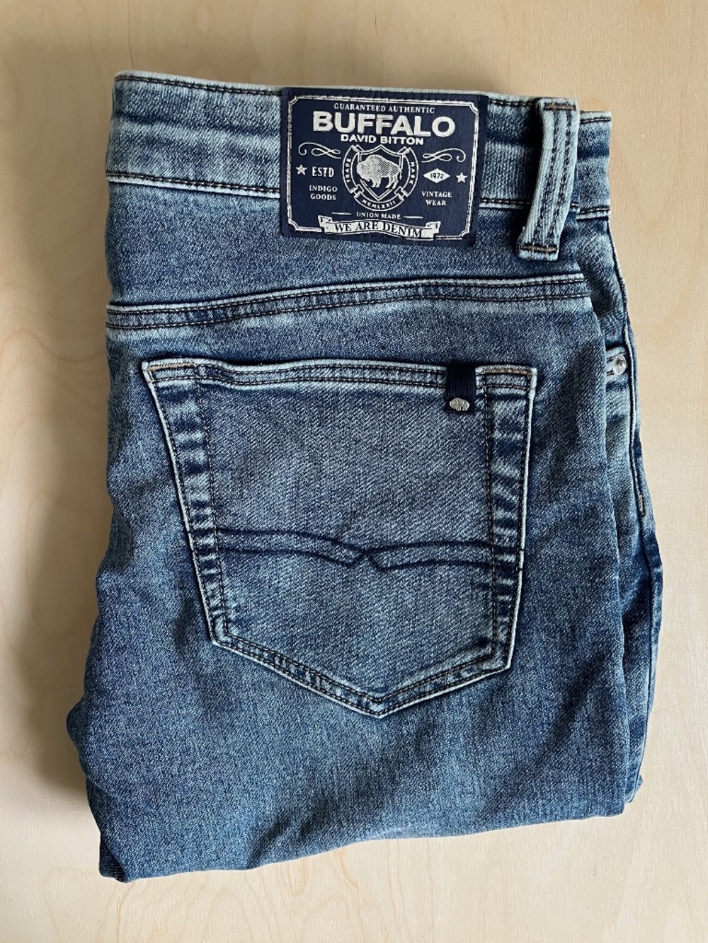 Buffalo 31x30 Ash Men's Slim Freedom Flex Jeans, Sanded and Vintage - BM26063
